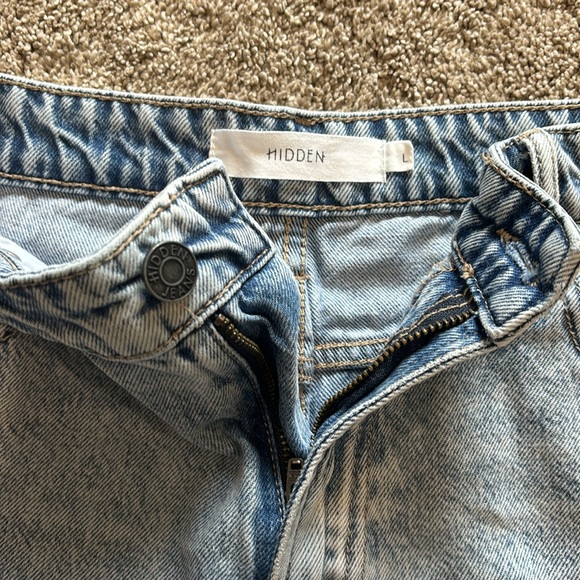 Hidden jean short large - Picture 2 of 4
